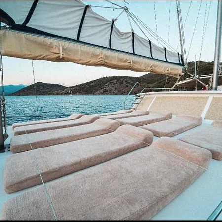 ספינת מלון Hka Neta Yachting גוג'ק